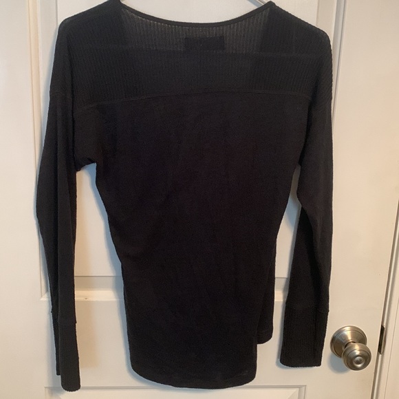 Abercrombie & Fitch Wrap Top - Picture 3 of 4